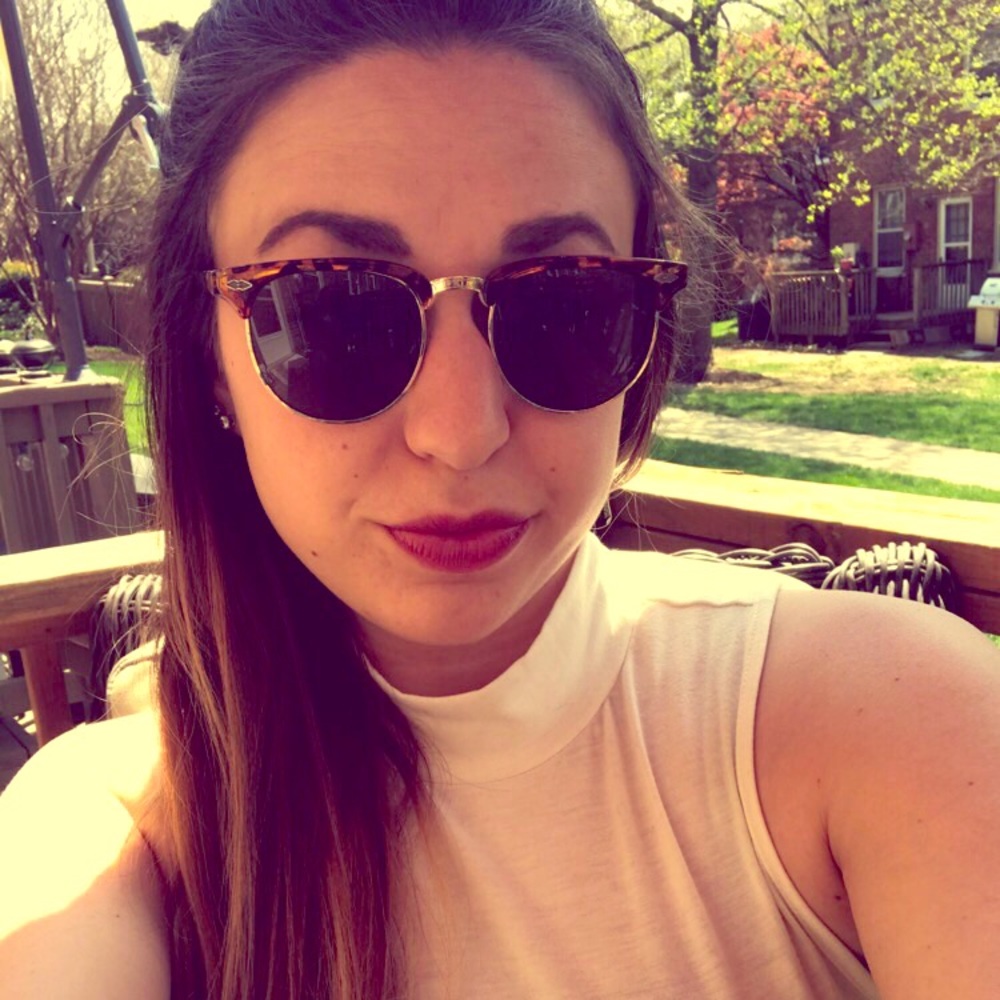 Meet your Posher, Danielle